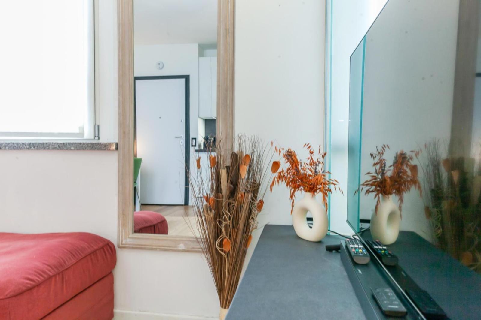 "Cine Cozy Loft" 3 Min Walk To Porta Romana Metro Station & Qc Terme มิลาน ภายนอก รูปภาพ
